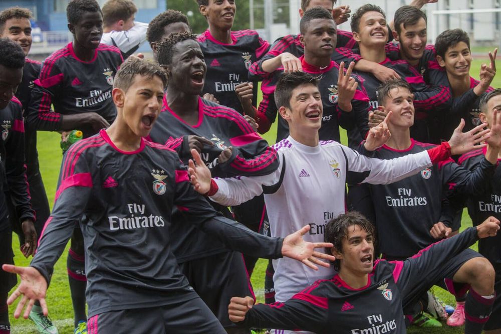 На зенитовских полях сохранилась португальская власть