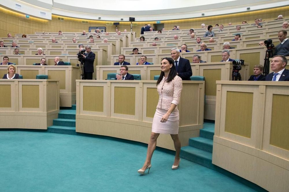 Двукратная олимпийская чемпионка Елена Исинбаева: Я за любую движуху, кроме голодовки!