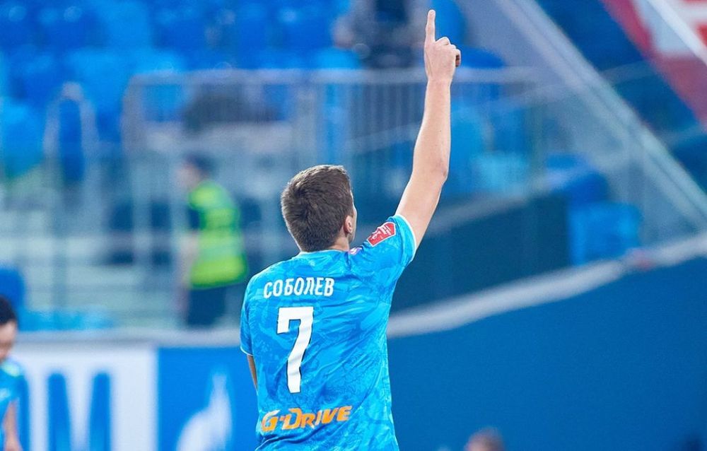 Пятницкий назвал правильным решение Соболева перейти из «Спартака» в «Зенит» Пятницкий назвал правильным решение Соболева перейти из «Спартака» в «Зенит»