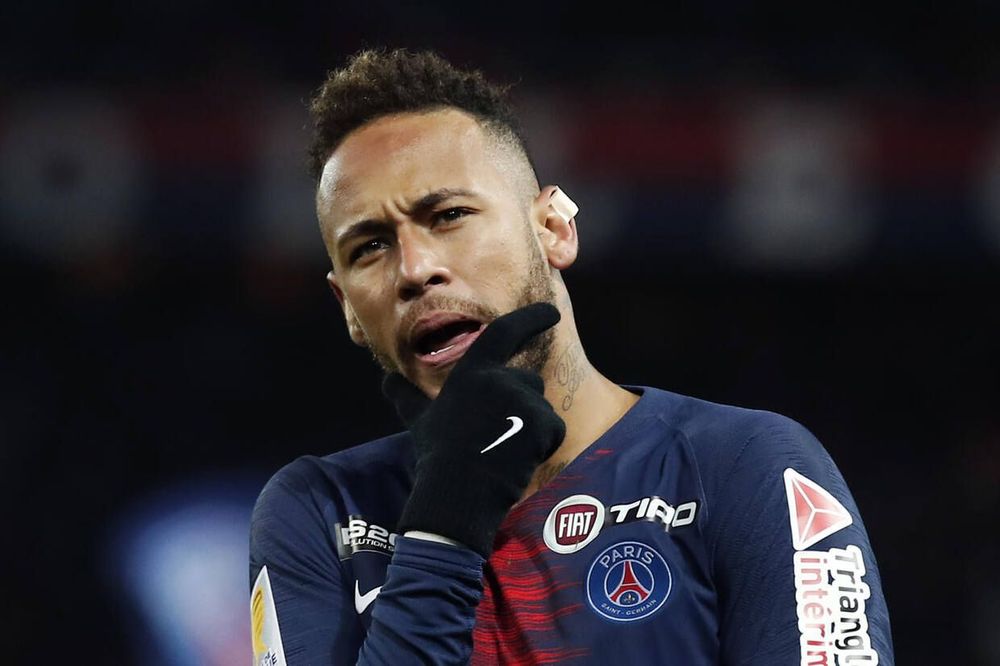 ПСЖ вступился за Неймара. Его назвали провокатором