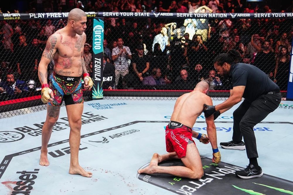 Перейра забрал бонус на UFC 303 после победы над Прохазкой