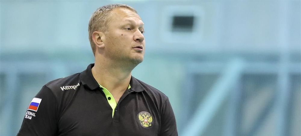Главный тренер сборной России подал в отставку