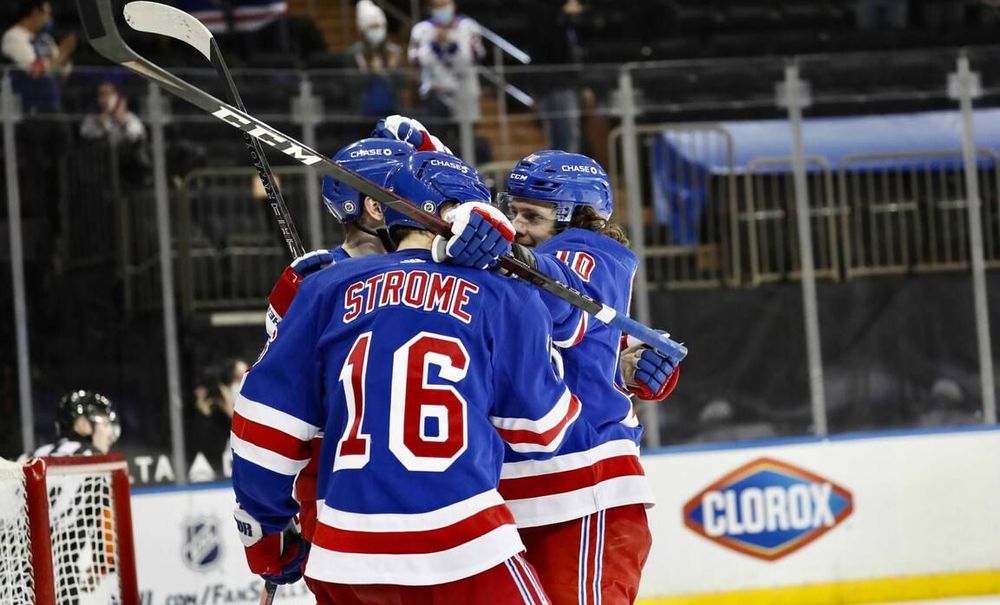 Ассистентский хет-трик Панарина помог «Рейнджерс» обыграть «Баффало»