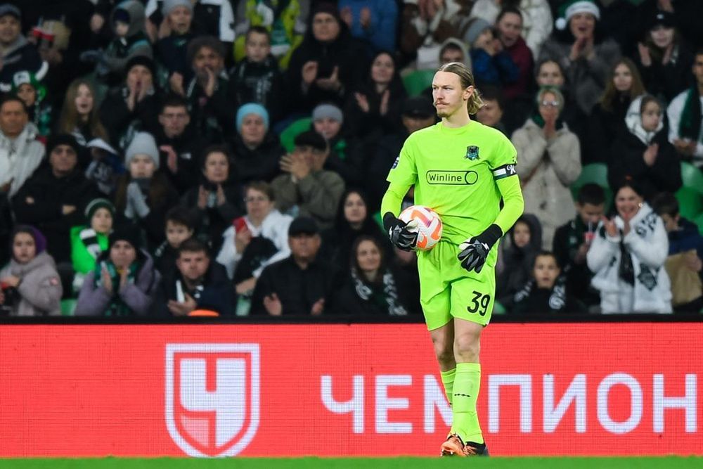 Белоус: 18 миллионов евро – справедливая цена за Сафонова