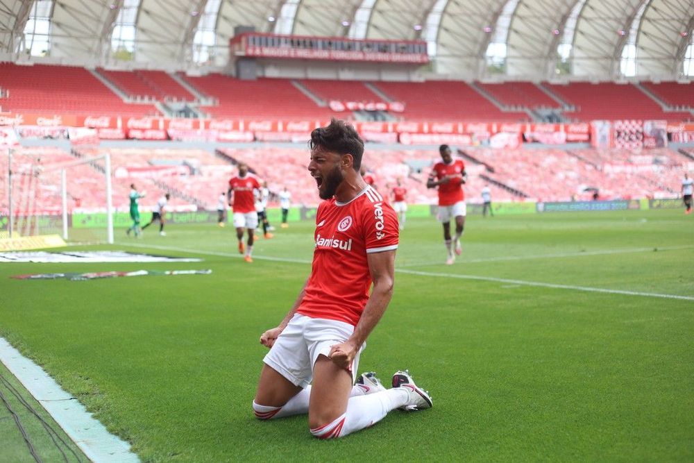 Альберто может присоединиться к «Зениту» на сборах в Португалии Альберто может присоединиться к «Зениту» на сборах в Португалии