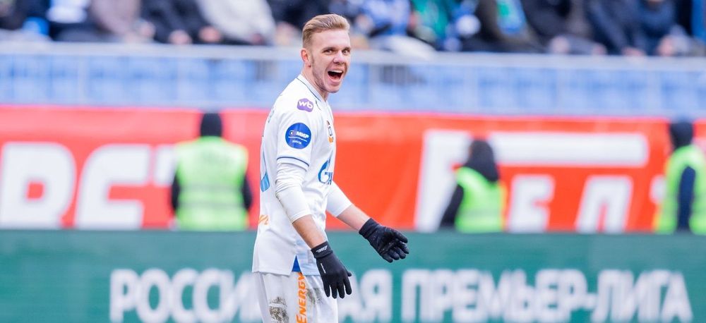 Угаров: «Зениту» следовало поднять зарплату Глушенкову, а не Венделу