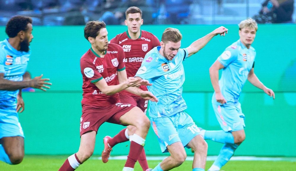 «Зениту» важно уйти первым на зимнюю паузу». Интервью с Горшковым о проблемах команды Семака