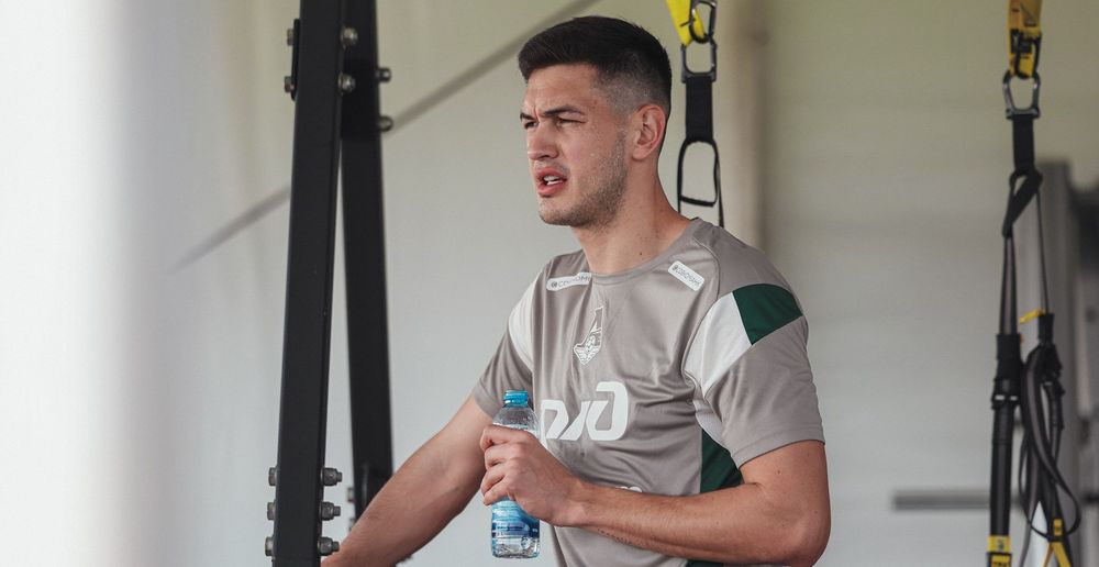 Защитник «Локомотива» Монтес опроверг информацию об отказе от тренировок