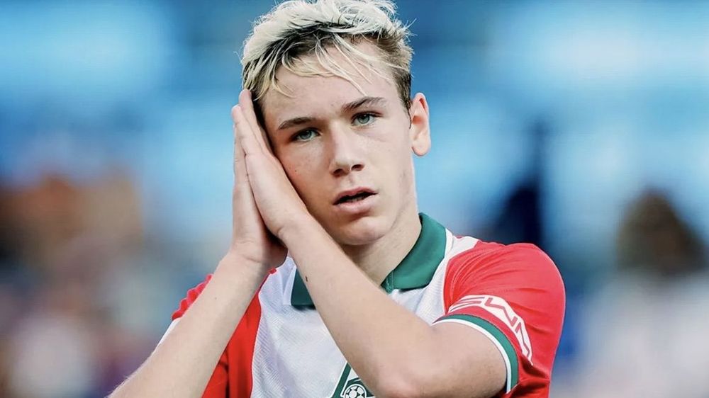 Батраков отказался от зарплаты в 120 млн долларов в год