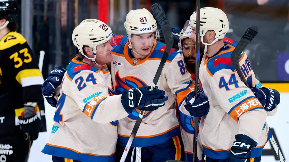 «Шанхай» проиграл шесть из семи последних матчей в КХЛ