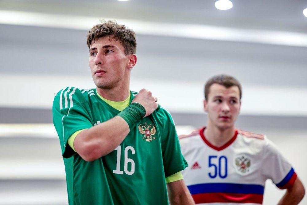 Акгацев рассказал про наставление от Сафонова перед его отъездом в ПСЖ Акгацев рассказал про наставление от Сафонова перед его отъездом в ПСЖ