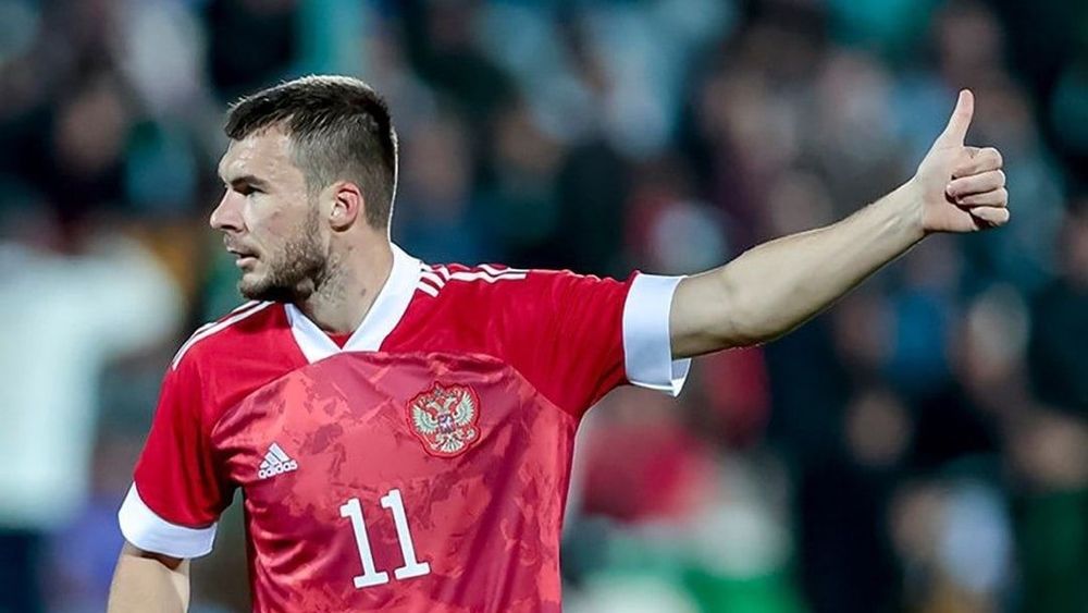 Агент Комличенко рассказал, что нападающий будет работать с «Ростовом» с первого дня сборов Агент Комличенко рассказал, что нападающий будет работать с «Ростовом» с первого дня сборов