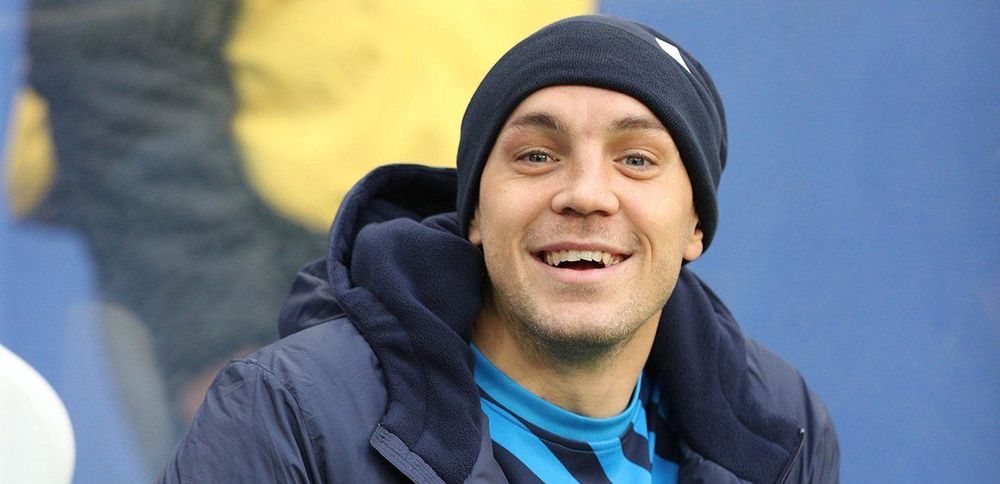 Семак объяснил, для чего выпустил Дзюбу, несмотря на повреждение