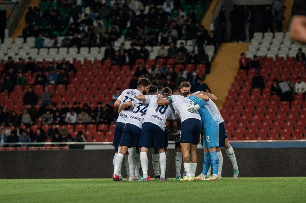 В «Сочи» заявили, что весь состав готов к матчу с «Факелом» после отравления В «Сочи» заявили, что весь состав готов к матчу с «Факелом» после отравления