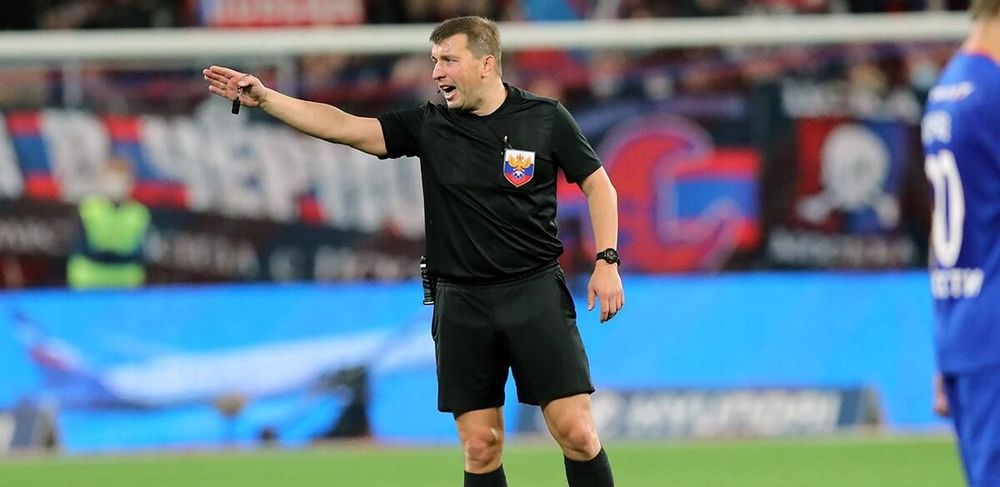 Арбитр Вилков вернулся в судейсий состав. Он обслужит матч кубка России Арбитр Вилков вернулся в судейсий состав. Он обслужит матч кубка России