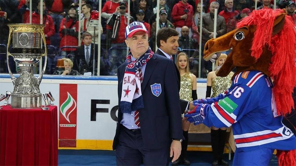 «Йокериту» предложили провести все матчи серии со СКА в Санкт-Петербурге, финский клуб отказался и пожелал армейцам удачи «Йокериту» предложили провести все матчи серии со СКА в Санкт-Петербурге, финский клуб отказался и пожелал армейцам удачи