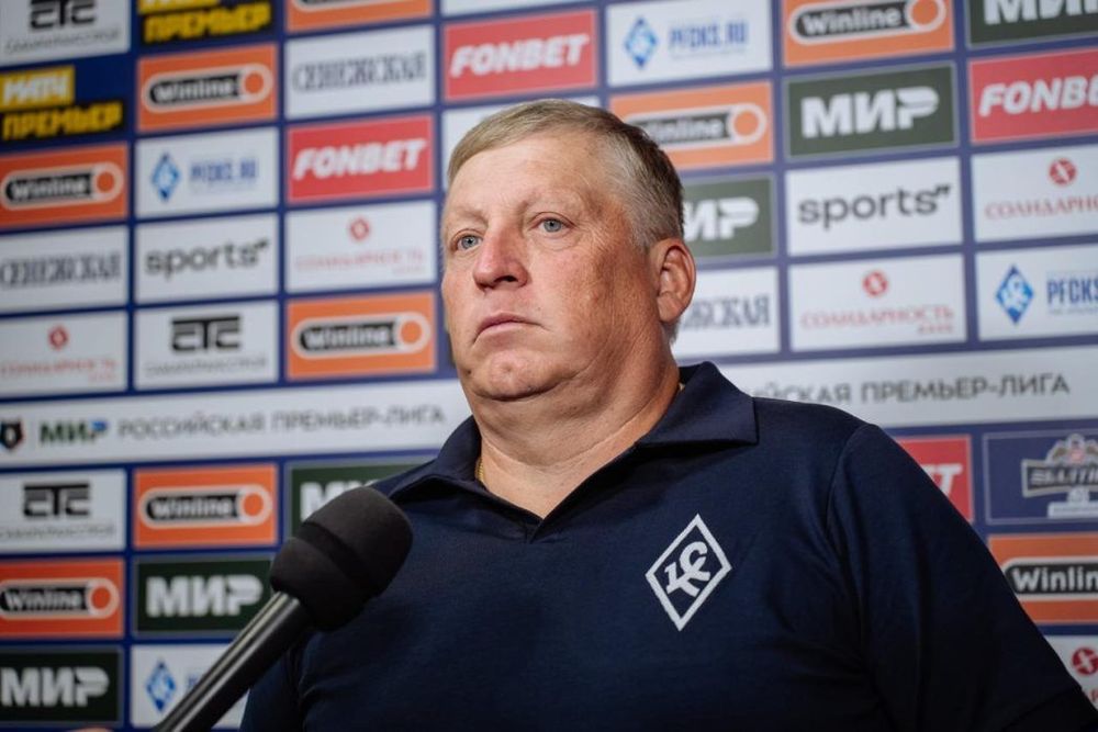 Осинькин заявил, что ничего не знает о возможной отставке из «Крыльев Советов»
