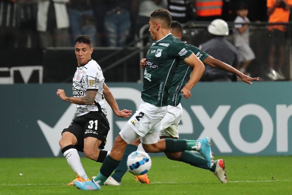 Мантуан рассказал, как долго задержится в «Зените» Мантуан рассказал, как долго задержится в «Зените»