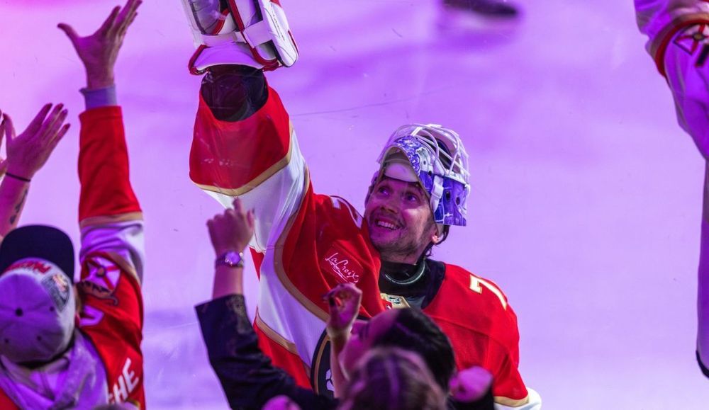 Бобровский вошел в топ-10 голкиперов НХЛ по числу побед за всю историю Бобровский вошел в топ-10 голкиперов НХЛ по числу побед за всю историю