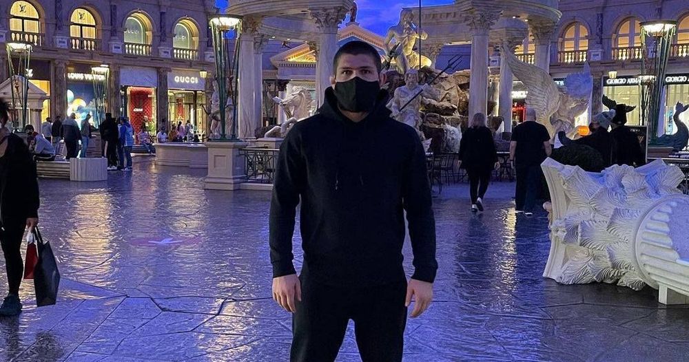 Джонс высмеял окончательный уход Хабиба