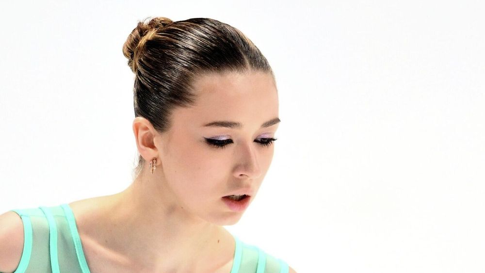 Журова считает, что возвращение Валиевой в профессиональный спорт проще, чем у Трусовой