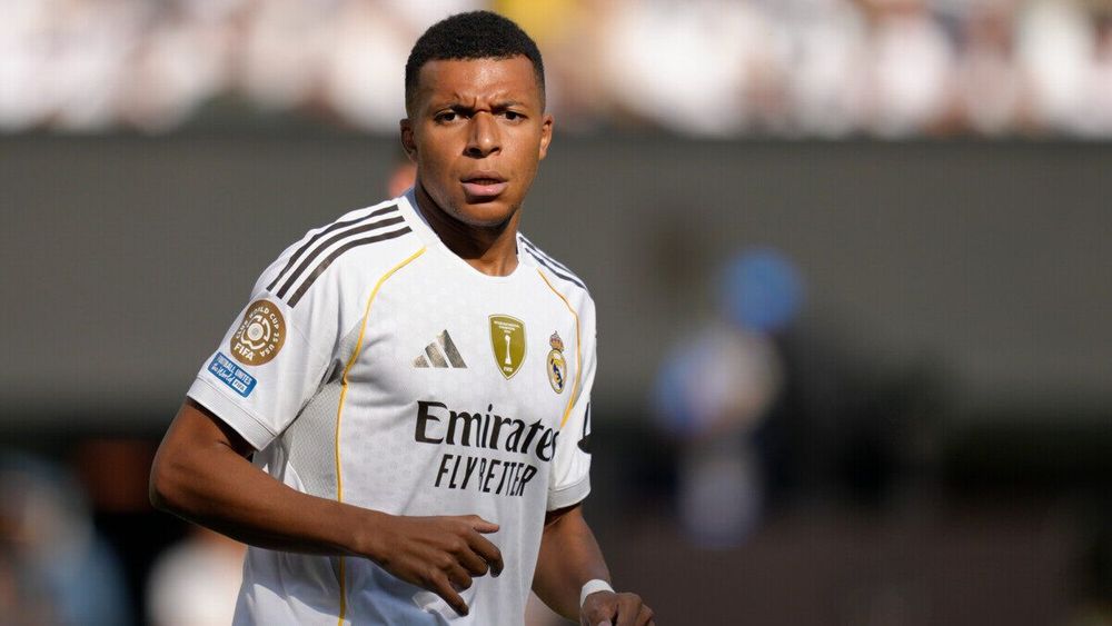 Мбаппе: Футболистам нужно меньше играть и больше зарабатывать