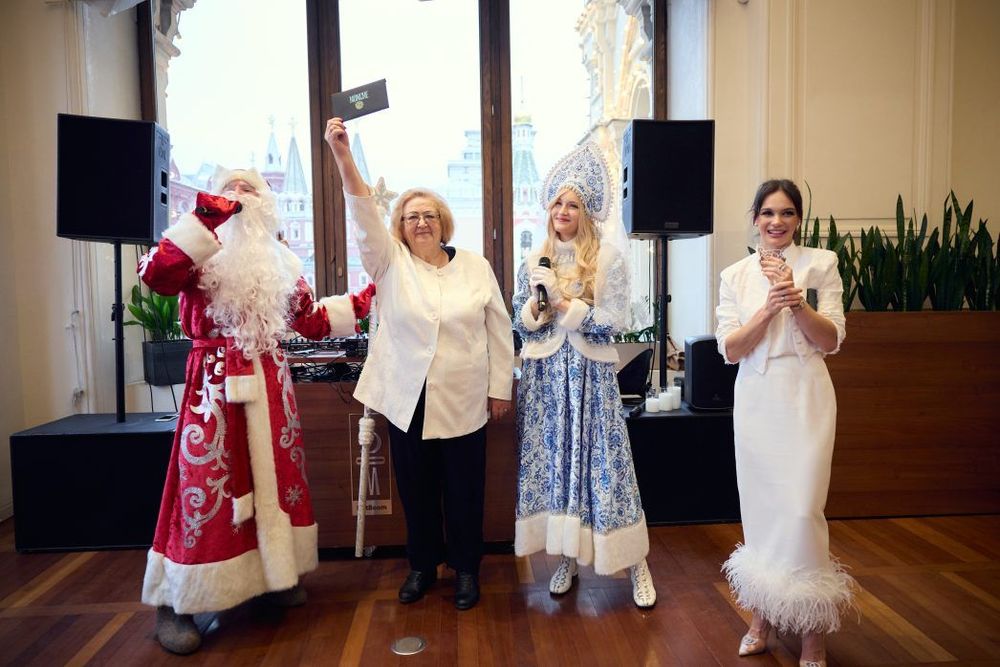 Фонд «Дополнительное время» организовал праздничный бранч для легенд спорта Фонд «Дополнительное время» организовал праздничный бранч для легенд спорта