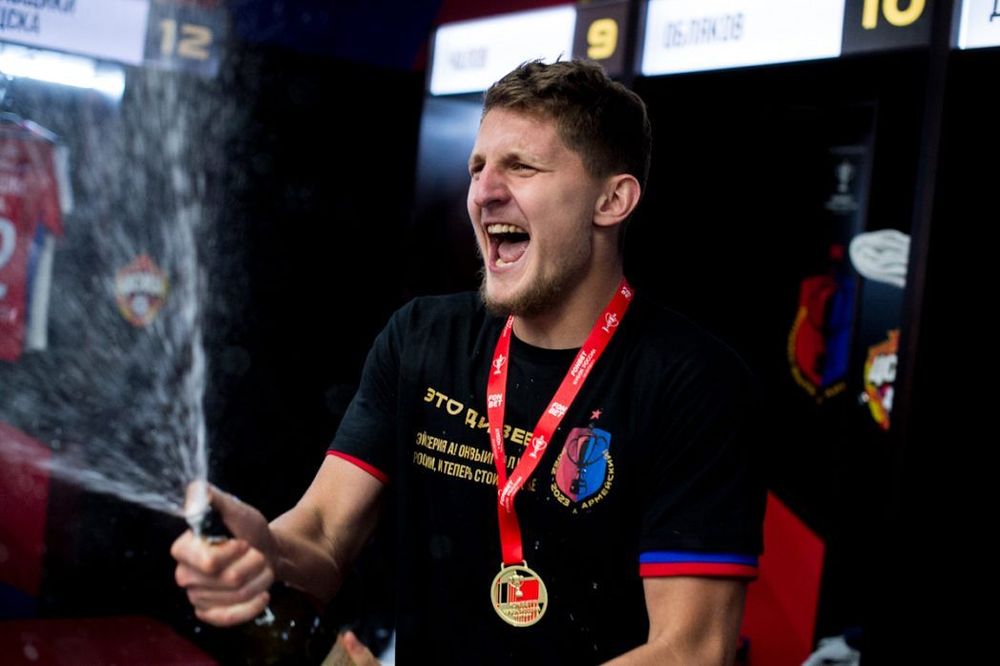 Дивеев не мог получить в «Зените» зарплату в размере двух млн евро в год Дивеев не мог получить в «Зените» зарплату в размере двух млн евро в год