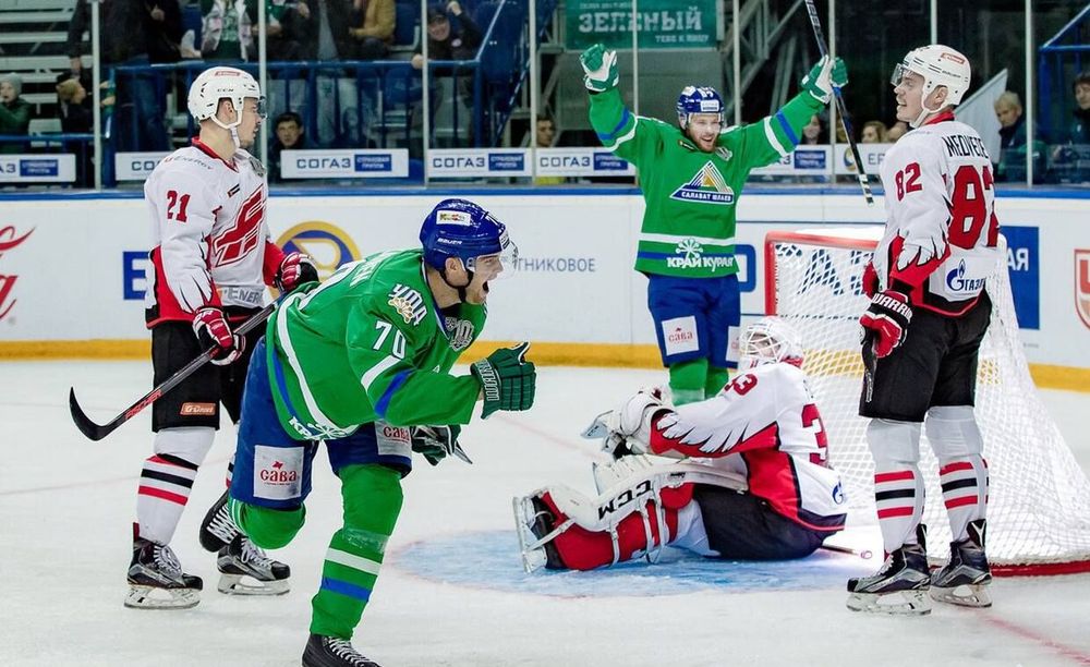 «Авангард» проиграл «Салавату» второй матч подряд, год назад с омичами такое было только в финале «Авангард» проиграл «Салавату» второй матч подряд, год назад с омичами такое было только в финале