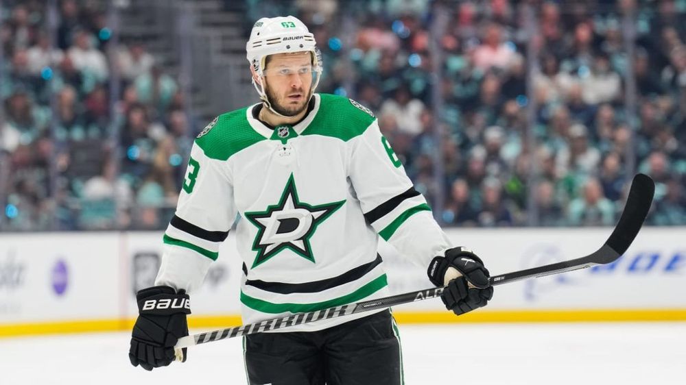 Ассист Дадонова помог «Далласу» одолеть «Виннипег» в первом матче 1/4 финала Кубка Стэнли