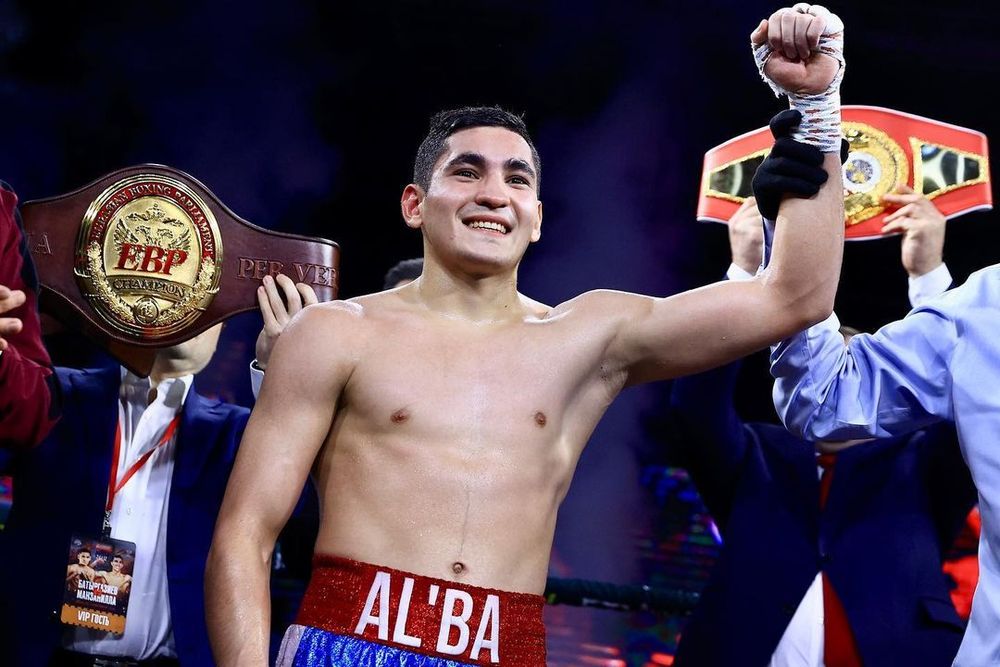 Батыргазиев завоевал титул чемпиона IBF в полулегком весе