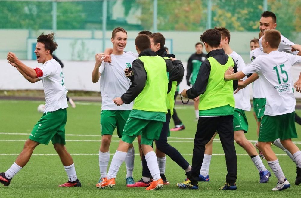 Три досрочных чемпионства. Итоги октября в ЮФЛ Северо-Запад