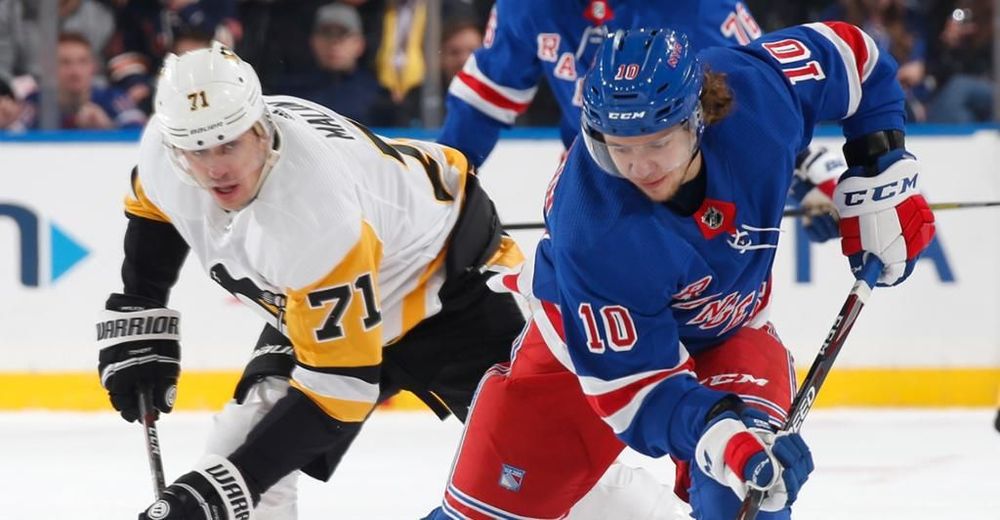 Артемий Панарин признан первой звездой недели НХЛ среди россиян