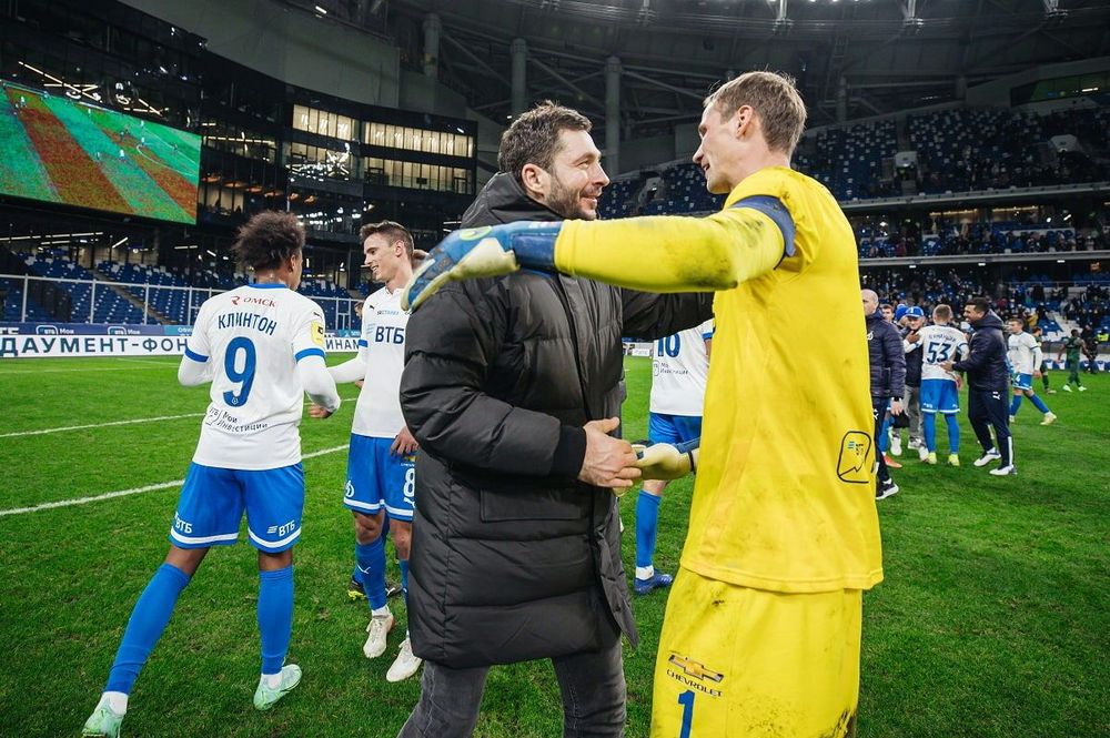 «Динамо» продлило контракт с Шуниным