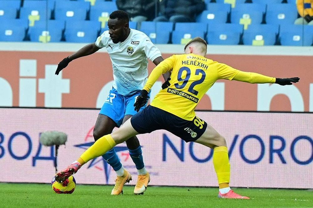 Полузащитник «Сочи» Ангбан будет прооперирован в Барселоне после разрыва крестообразной связки колена Полузащитник «Сочи» Ангбан будет прооперирован в Барселоне после разрыва крестообразной связки колена