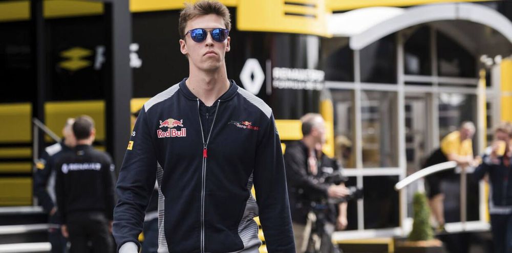 Квят выступит в тестах европейской серии NASCAR