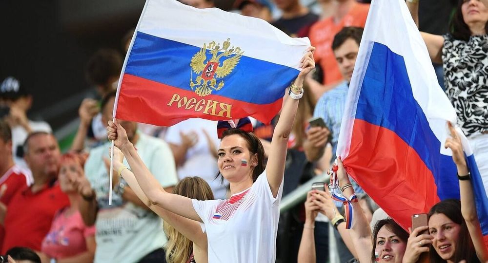 Чтобы не искать сборную по девочкам