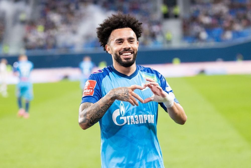 Агент Клаудиньо не уверен, что игрок проведет текущий сезон в «Зените»