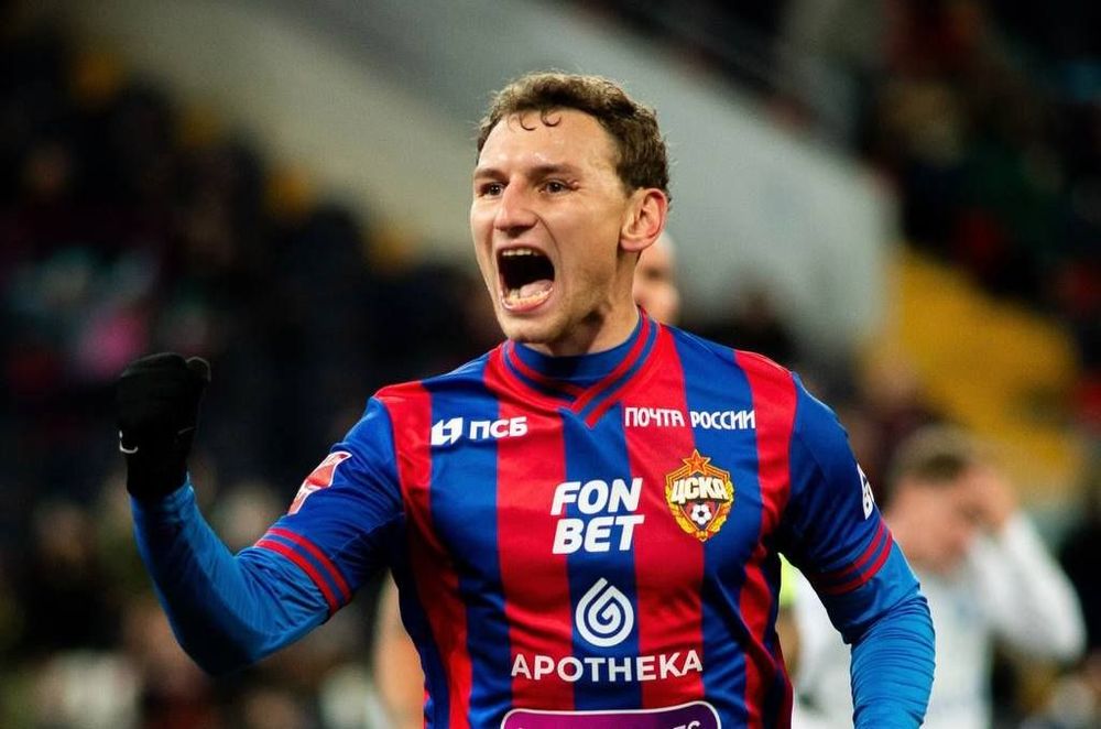 Широков: Чалов точно не сильнее Кассьерры, да и с Сергеевым — одного уровня Широков: Чалов точно не сильнее Кассьерры, да и с Сергеевым — одного уровня