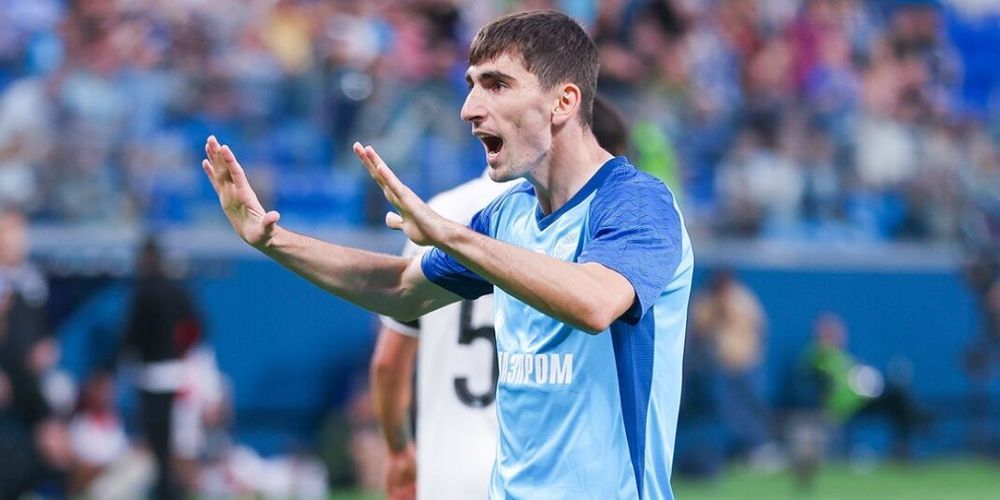 Бакаев улетел из России