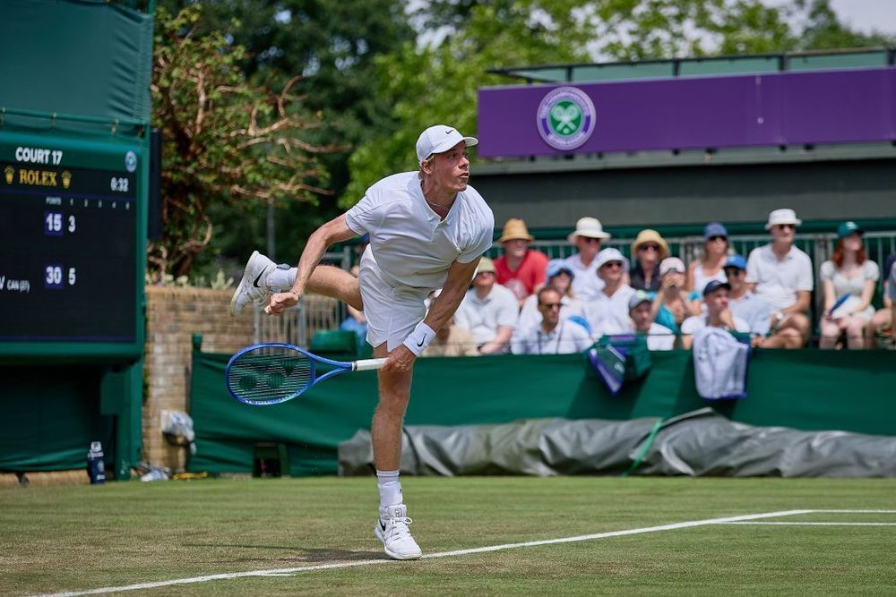Шаповалов обыграл Ковачевича в финале турнира в Лос-Кабосе и завоевал 4-й титул в ATP