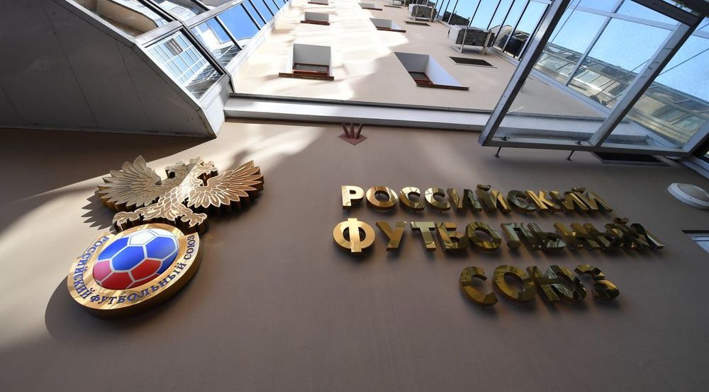 Рабочая группа приехала в Крым для проведения встречи по интеграции местного футбола в российский Рабочая группа приехала в Крым для проведения встречи по интеграции местного футбола в российский