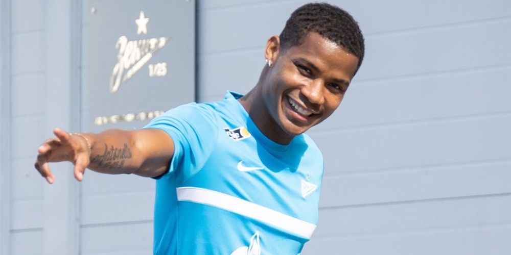 Семак заявил, что Барриос готов сыграть полный матч с «Ростовом» Семак заявил, что Барриос готов сыграть полный матч с «Ростовом»