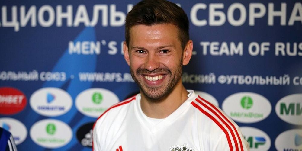 Федор Смолов – о финале Лиги чемпионов: Физические данные у девушки точно лучше, чем у стюардов