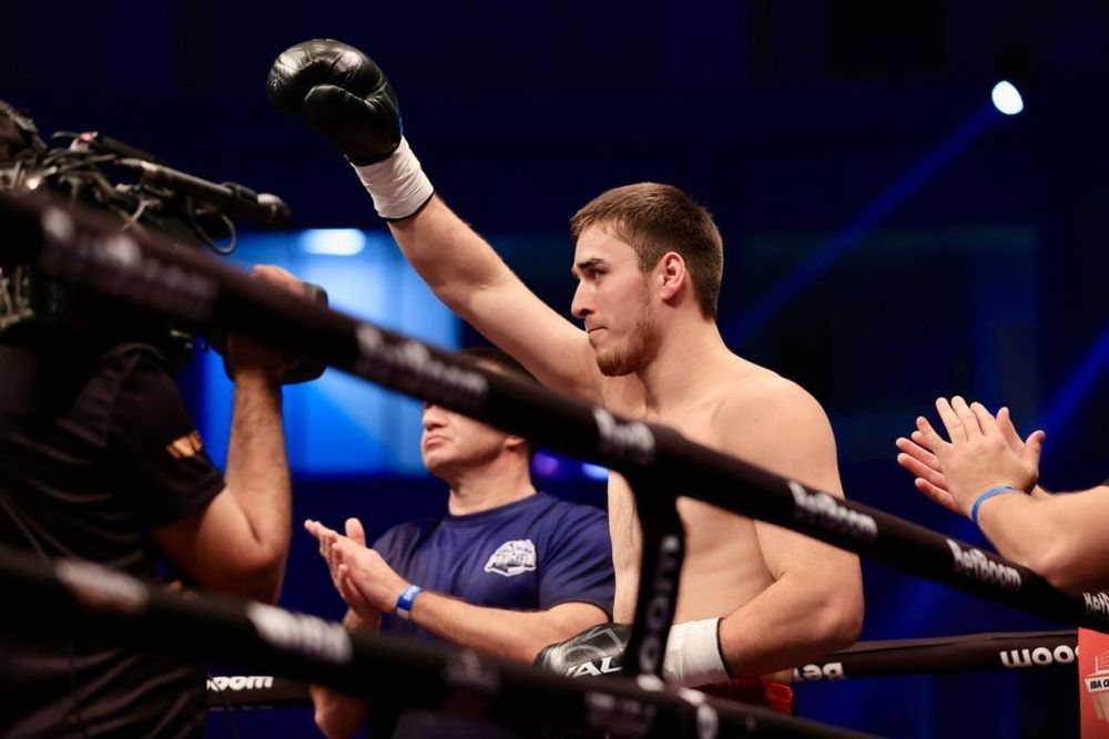 Гаджимагомедов и Атаев одержали победы на турнире «Ночь чемпионов IBA» в Душанбе Гаджимагомедов и Атаев одержали победы на турнире «Ночь чемпионов IBA» в Душанбе