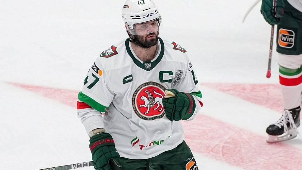 Форвард «Ак Барса» Радулов высказался о главном тренере ЦСКА Федорове Форвард «Ак Барса» Радулов высказался о главном тренере ЦСКА Федорове