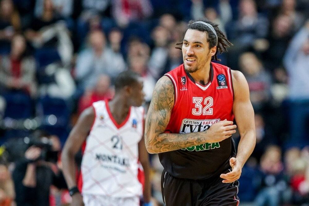 Бывший зенитовец теперь в Саратове