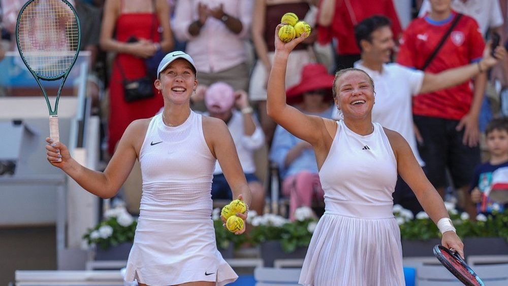 Шнайдер и Мирра Андреева стали чемпионками турнира WTA-500 в Бризбене