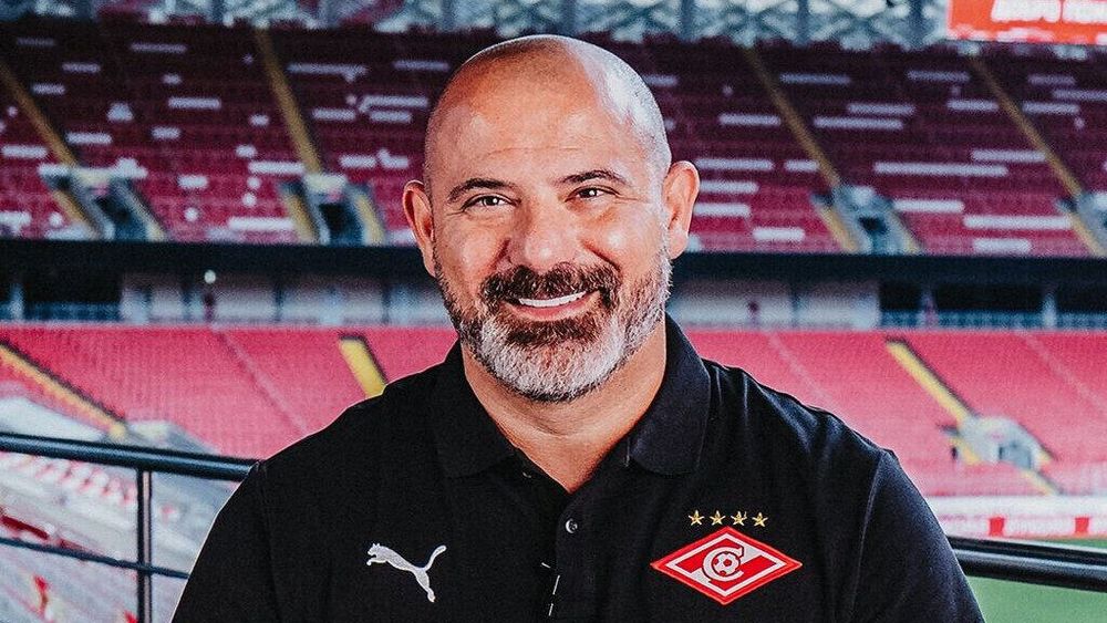 Новиков прокомментировал слухи о возможной отставке Станковича