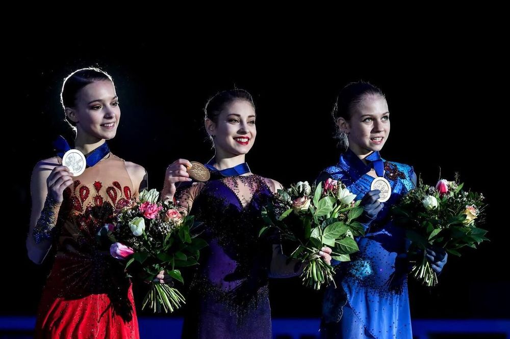 Александра Трусова против Елизаветы Туктамышевой. Кто поедет на чемпионат мира